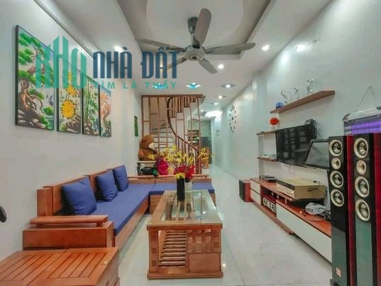 Bán nhà Yên Phúc  Văn Quán quận Hà Đông. Nhà đẹp giá rẻ, ô tô đỗ trước cửa.