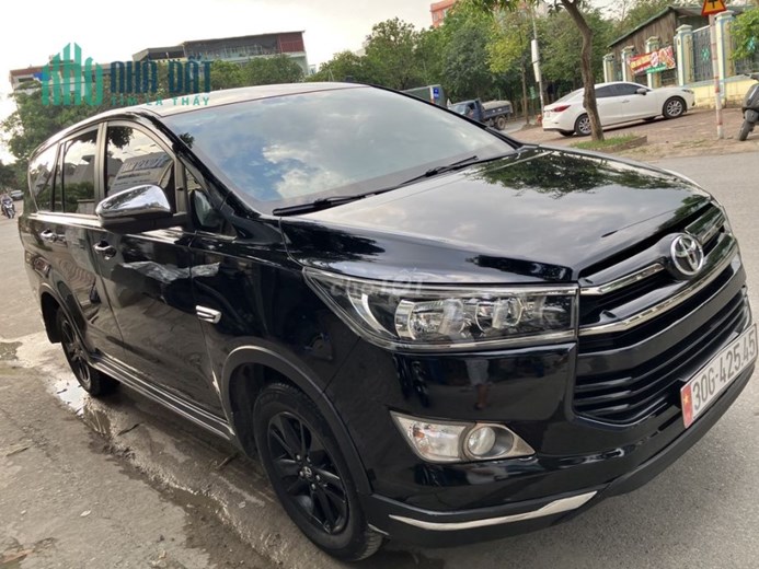 INNOVA VENTURER   ĐK 2018, không kinh doanh dịch vụ