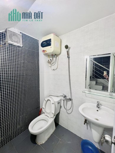 ĐỘI CẤN GẦN LĂNG BÁC - Nhà 3 tầng Ở LUÔN 28m2 MT5m nhỉnh 2 tỷ - NGÕ NÔNG