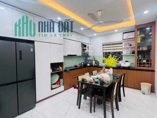Bán nhà phố 58 Thanh Bình quận Hà Đông. Ô tô dừng đỗ ngày đêm, ngay cạnh hồ Mỗ Lao.
