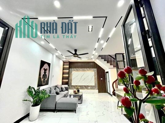 Bán nhà Bà Triệu Quận Hà Đông. Nhà đẹp , ô tô tránh cách đúng 10m.