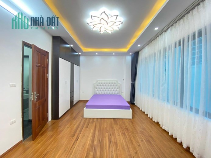 Bán nhà ngõ 86 Tô Vĩnh Diện 33m x 6 tầng, mt: 6m
, ô tô tránh, vào nhà