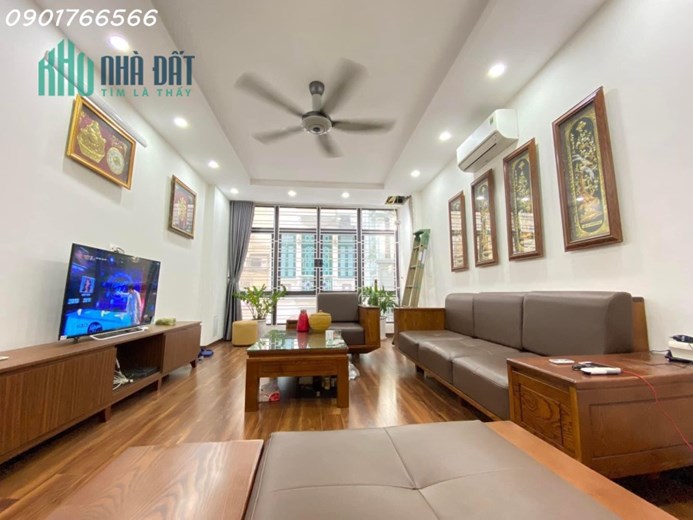 Nhà đẹp Quận Đống Đa, phân Lô Tây Sơn, 60m x 5T, Giá 11.8 ty.