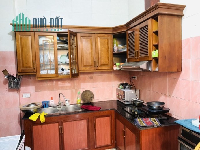 Bán nhà Đê La Thành 26m2 x 4T, 2.8 tỷ, ngõ thông, 2 thoáng, LH 0966037496