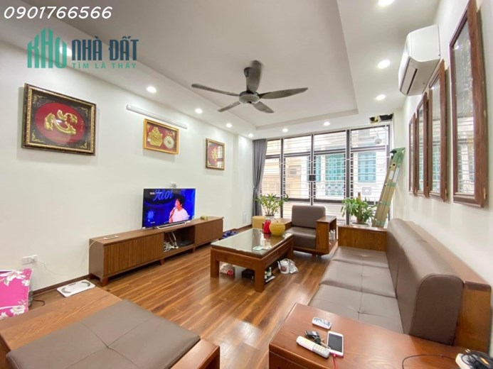 Nhà đẹp Quận Đống Đa, phân Lô Tây Sơn, 60m x 5T, Giá 11.8 ty.