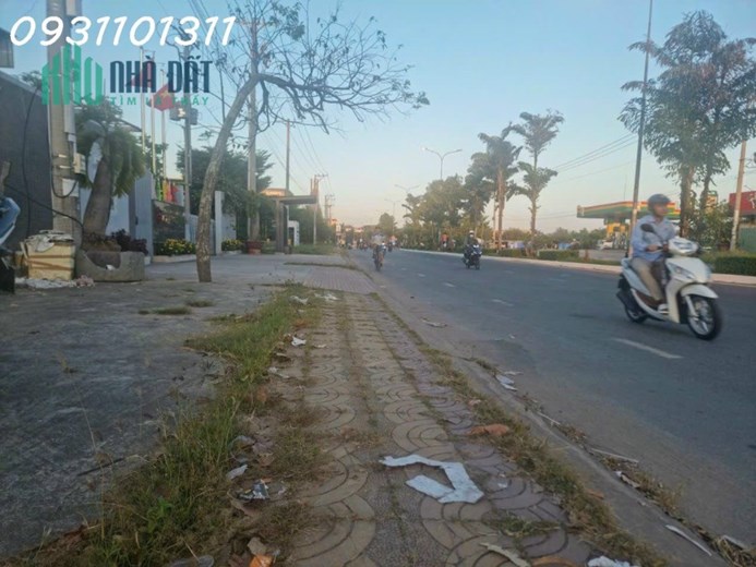 BÁN 1629M² ĐẤT MẶT TIỀN NGUYỄN VĂN CỪ NỐI DÀI, ĐOẠN XUNG NHẤT, 
ĐANG CHO THUÊ CÓ THU NHẬP