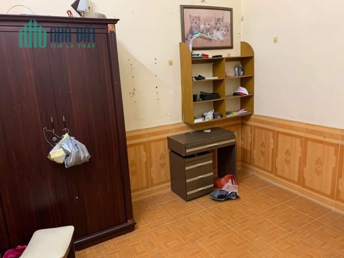 Cho thuê nhà nguyên căn Trần Cung 40m2, 4t, 4m, chỉ 9 triệu, ô tô, Bắc Từ Liêm.