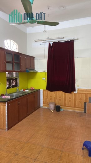 Cho thuê nhà nguyên căn Trần Cung 40m2, 4t, 4m, chỉ 9 triệu, ô tô, Bắc Từ Liêm.
