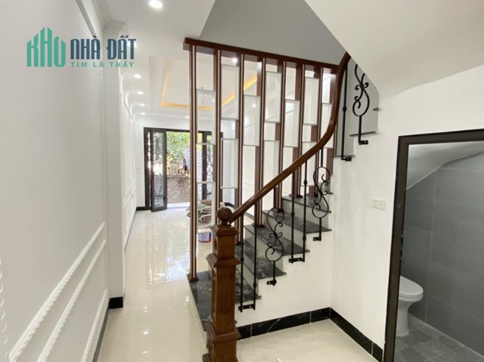 Bán nhà Sài Đồng đẹp long lanh 2 thoáng vĩnh viễn, nở hậu, 5 tầng 5 ngủ, 20m ra ô tô tránh nhỉnh 3
