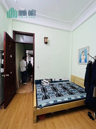 NHÀ RIÊNG DÂN XÂY Ô TÔ ĐỔ CỔNG VIP LĨNH NAM 40mx5 TẦNG GIÁ NHỈNH 3 TỶ