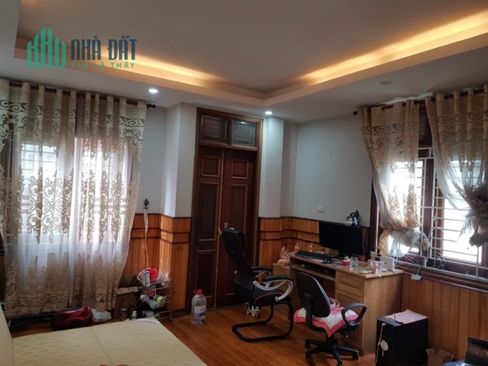 Bán nhà phố Lò Đúc, nhà rộng 44m2, đẹp sững sờ, trung tâm thủ đô, giá 3.9 tỷ.