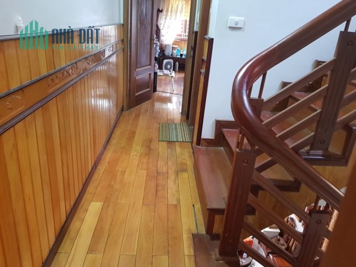 Bán nhà phố Lò Đúc, nhà rộng 44m2, đẹp sững sờ, trung tâm thủ đô, giá 3.9 tỷ.