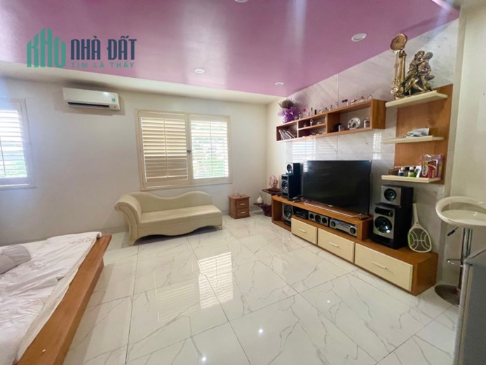BÁN NHÀ 4 TẦNG MỚI, SANG, ĐẸP TẠI KĐT VĨNH ĐIỀM TRUNG, TP.NHA TRANG