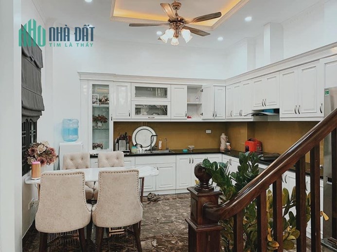 Bán nhà Bồ Đề ngay hồ, Dân xây 5 tầng 6 ngủ đệp long lanh, Hàng xóm phố cổ, nhỉnh 5 tỷ chủ thiện
