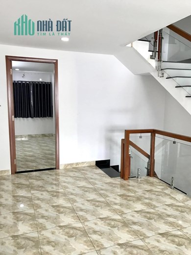 Bán nhà 4 tầng Bùi Quang Là, Ô tô để trong nhà, 4.1x18m, nhà mới chỉ 6.7 tỷ TL