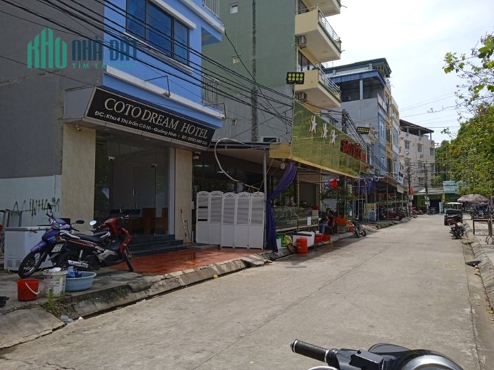 ĐẤT NỀN CÔ TÔ MẢNH ĐẤT NẰM GIỮA TRUNG TÂM FULL THỔ