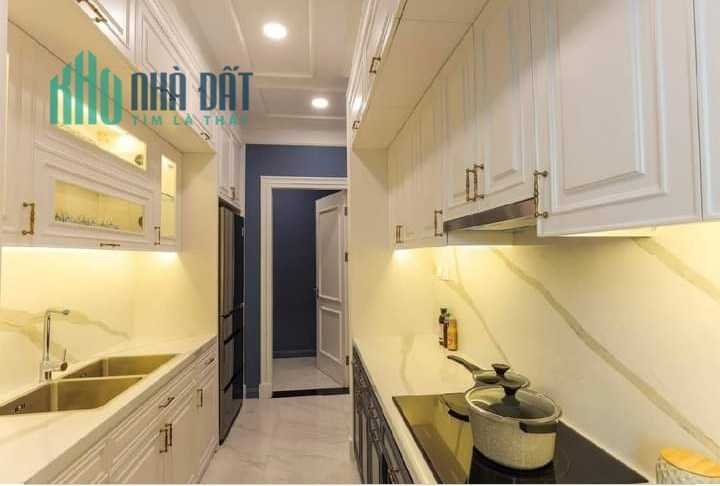 Chỉ 35triệu/m2 - Căn hộ CC N09 Dịch Vọng 133m2 - 3PN, 2WC, BC Đông Nam