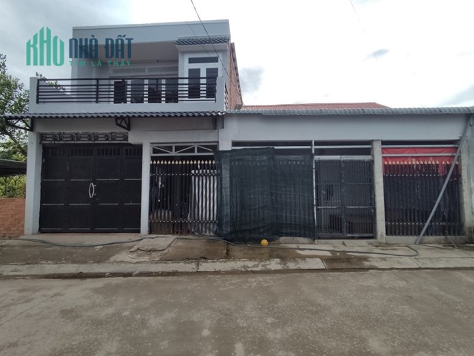 Cần bán nhà Xã Mỹ Hạnh Bắc, Huyện Đức Hòa Long An