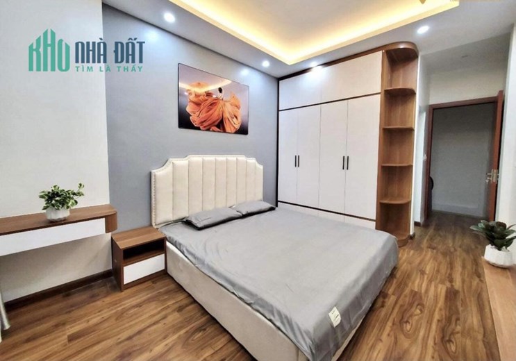 Cần bán nhà hộ khẩu Phường 14, Quận 10, hẻm xe hơi thông, 4 tầng nhỉnh 5 tỷ
