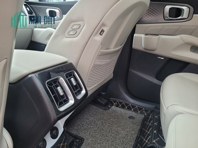Cần bán xe Sorento AWD CRDi signature Nguyễn Xiển Tân Triều, Cầu Giấy, Hà Nội