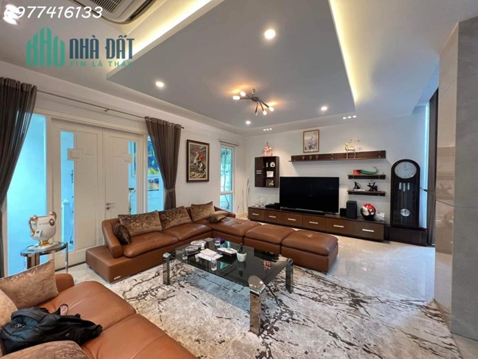 Biệt thự 4 tầng phố Liễu Giai, diện tích 230m2, mặt tiền siêu khủng oto đỗ ngày đêm quận Ba Đình