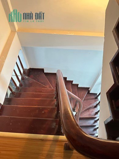 Bán nhà ngõ 10 Láng Hạ,ngõ thông,xe ba gác đỗ cửa,nhà 2 mặt thoáng,34m2,6t,mt:3,4m