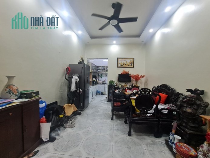 Bán nhà Khương Đình, 50M ra phố, ngõ ba gác,dt30M2x4T, MT4M, giá 3,5 tỷ