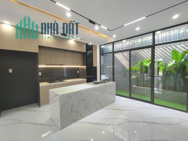Bán nhà 3 tầng 1 tum Siêu VIP đường HỒ TRUNG LƯỢNG, Hoà Xuân