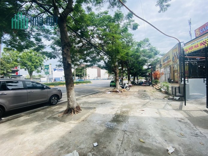 Cho thuê nhà kinh doanh mặt Nguyễn Tất Thành , khai Quang, Vĩnh Yên.