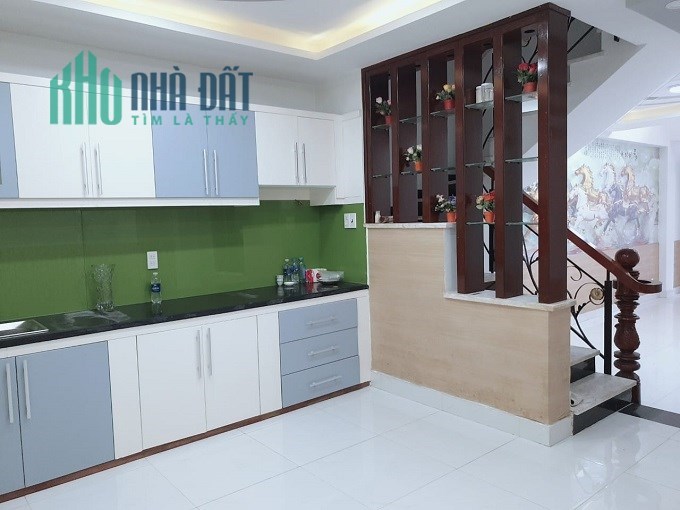 Bán mặt tiền KD Bùi Văn Thêm, P9, Phú Nhuận, 5 tầng, 8PN, mới.