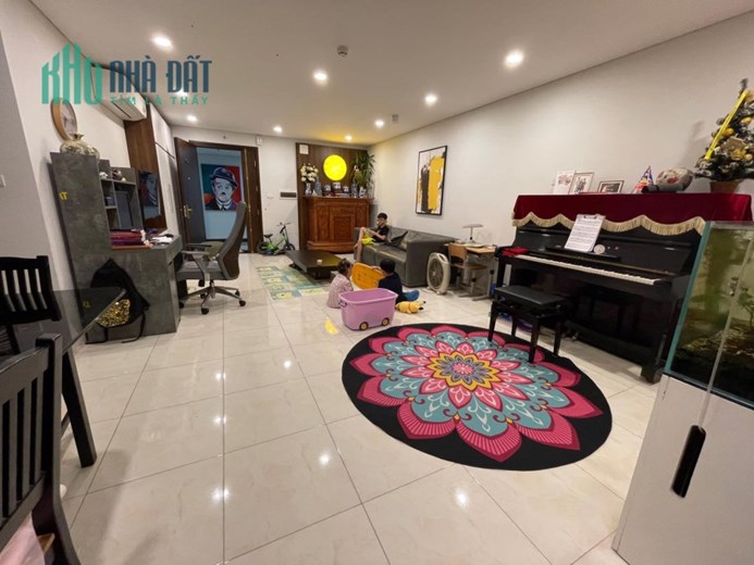hooot Chung cư 3 ngủ  Ban cơ yếu Chính Phủ 43 Lê Văn Lương 125 giá chào 5.6 tỷ