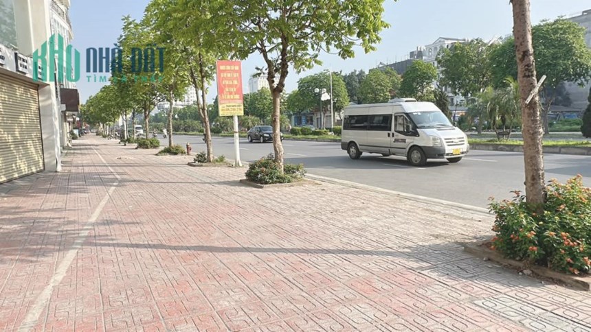 Bán đất phố Hồng Tiến, Long Biên, ngõ ô tô thông hồ Bồ Đề 130m, mặt tiền: 5m, giá 8 tỷ 7