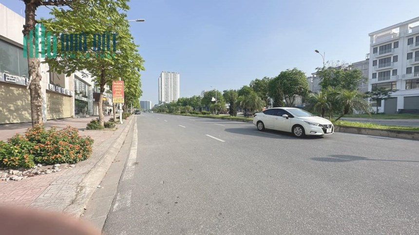 Bán đất phố Hồng Tiến, Long Biên, ngõ ô tô thông hồ Bồ Đề 130m, mặt tiền: 5m, giá 8 tỷ 7