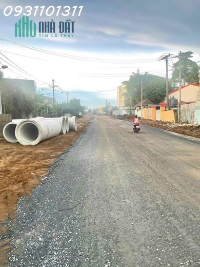 Bán nền mặt tiền đường Hoàng Quốc Việt , phường An Bình . DT 80m2 . Giá 6 tỷ
