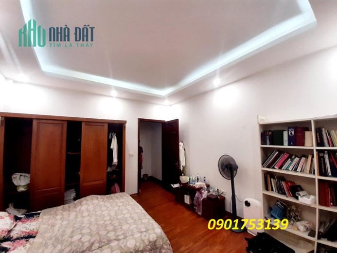 BÁN GẤP NHÀ ĐẸP KIM NGƯU - 70m - MT 5.5m - DÂN XÂY - TT SÁT PHỐ Ở NGAY - SỔ ĐẸP NHỈNH 4 TỶ