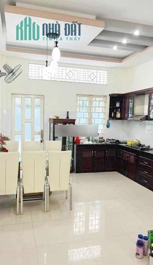 Nhà thuê 4 Tầng MT đường số KDC Bông Sao P5Q8 - Giá : 18 Triệu