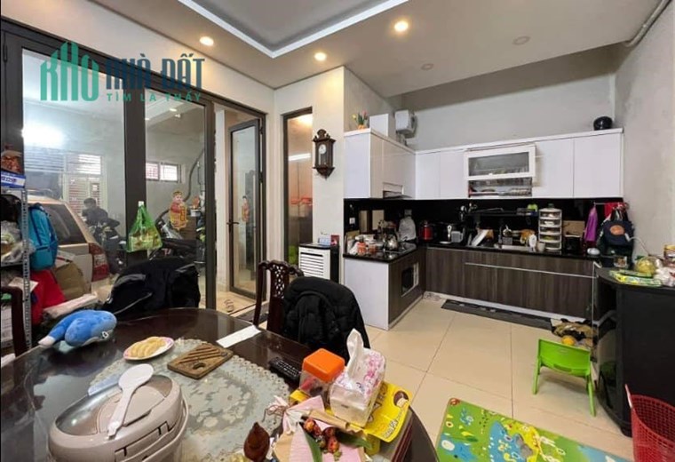 💥 Bán nhà Trần Quang Diệu, Đống Đa, 60m2 5T MT 6m, Chỉ 17.8 Tỷ 💥