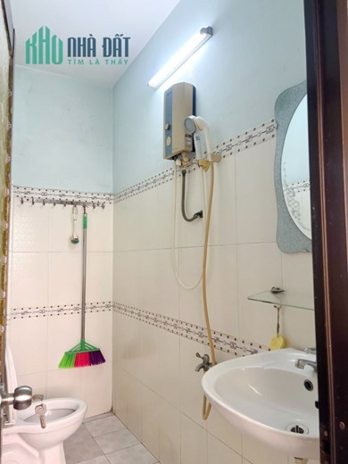 Nhà trệt+3 lầu gần MT Nguyễn Duy- Hưng Phú P9 Q8 giá 9tr
