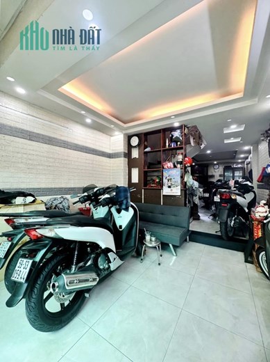 Bán Nhà Đường Xô Viết Nghệ Tĩnh, P17, Bình Thạnh, DT 60 m2 (4x15), 5 tầng, vào ở ngay, hiếm chỉ 6,5
