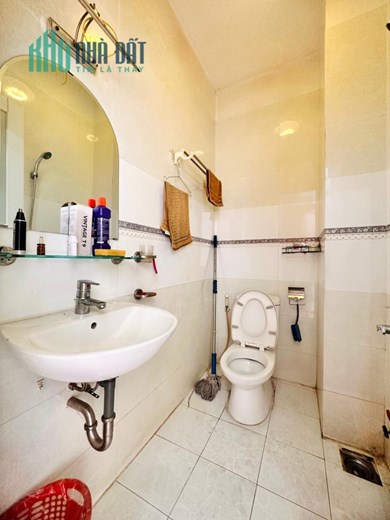 Bán Nhà Đường Xô Viết Nghệ Tĩnh, P17, Bình Thạnh, DT 60 m2 (4x15), 5 tầng, vào ở ngay, hiếm chỉ 6,5