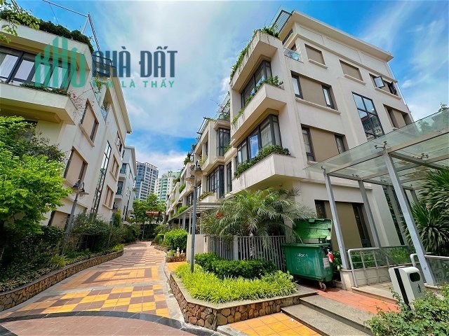 Biệt thự Ba Đình, hàng xóm VIP, sang trọng, tinh tế, ĐẲNG CẤP CHỈ dành cho 1% giới tinh hoa