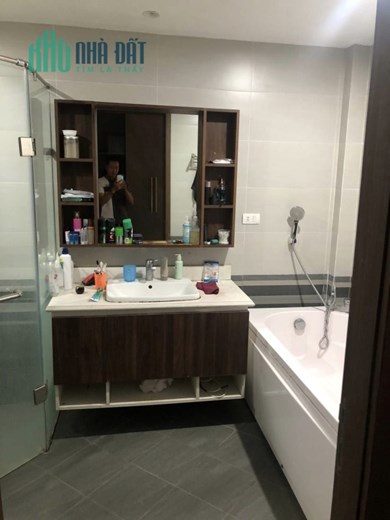 Bán nhà Ngọc Thuỵ, LÔ GÓC, oto tránh, view sông hồng chỉ nhỉnh 3 tỷ LH: 0936123469
