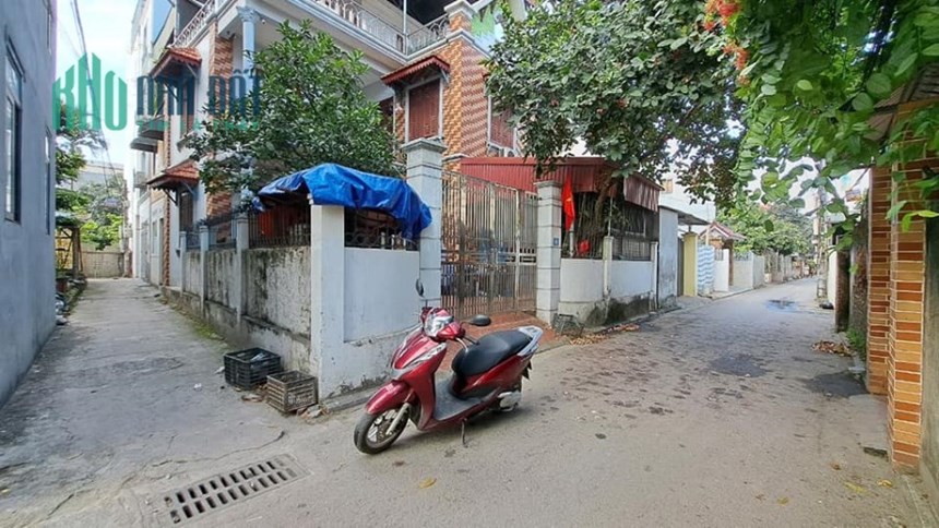 Chỉ 3 tỷ sở hữu nhà 5T Ngọc Thuỵ, gần oto, sổ đỏ, ở luôn. LH: 0936123469