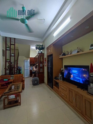 Nhà Minh Khai, 10m ra ô tô, nhà đẹp ở Ngay, DT35m2, giá nhỉnh 3tỷ một chút.