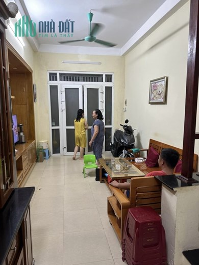 Nhà Minh Khai, 10m ra ô tô, nhà đẹp ở Ngay, DT35m2, giá nhỉnh 3tỷ một chút.