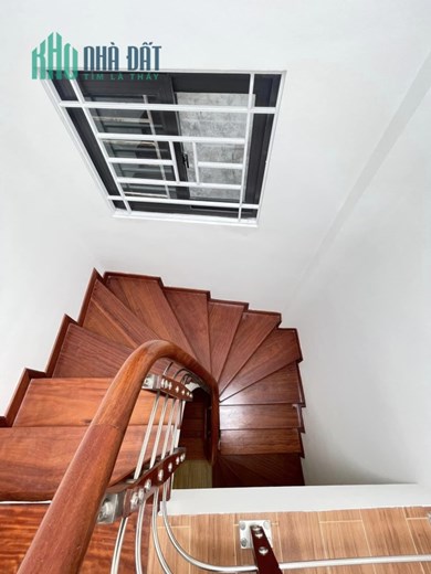 Bán Gấp Nhà Siêu Đẹp Gần Hồ Sát OTo Tránh Dừng Đỗ 40m 5 Tầng Xây Mới Giá Nhỉnh 5 Tỷ Trung Tâm Đống
