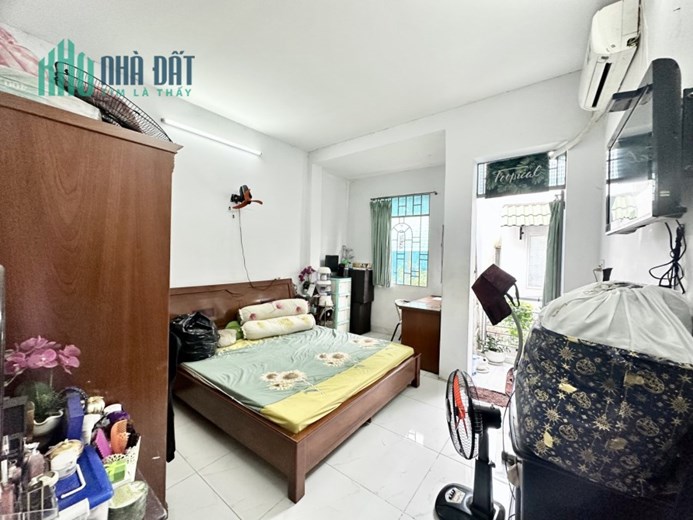 Nhà mới Kênh Tân Hoá. Tân Phú. 2 tầng BTCT. 40m2. Nhỉnh 3 Tỷ.