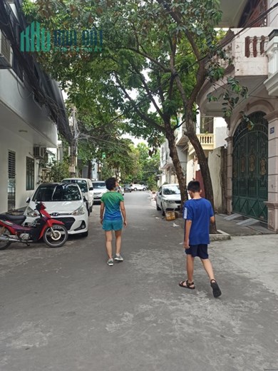 Bán nhà ngõ ô.tô Quán Nam, diện tích 67m nhà 1 tầng sân cổng riêng, GIÁ 3.1 tỉ