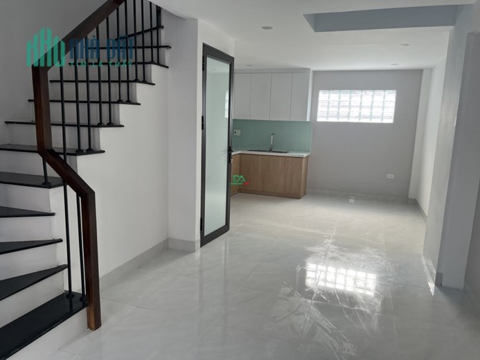 Bán nhà Bắc Hồng Đông Anh 42m mới xây 3 tầng chỉ hơn 2 tỷ