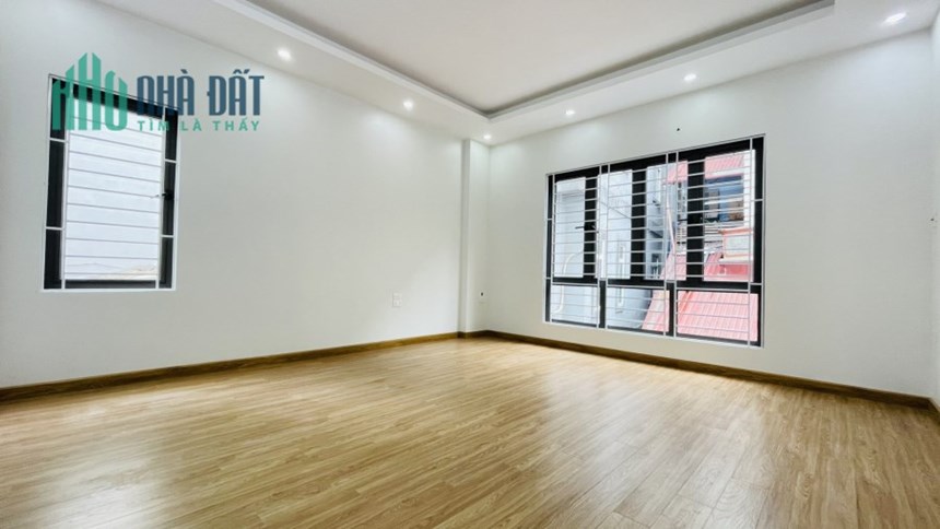 Bán nhà Nguyễn Lương Bằng Đống Đa, ngõ thông, ô tô đỗ rất gần, DT35m x 4t, MT4.5m, chỉ hơn 3 tỷ